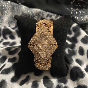 Gold Plated Bracelet with zicornia diamond